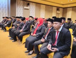 Bawaslu Konsel Resmi Melantik 75 Panwascam Pilkada Serentak 2024